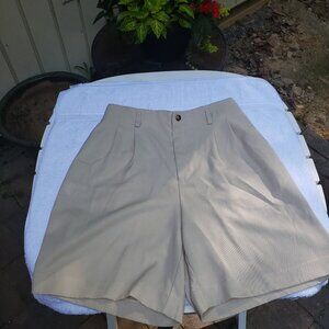 HALEY Women's Khaki Pleated Shorts Size 10